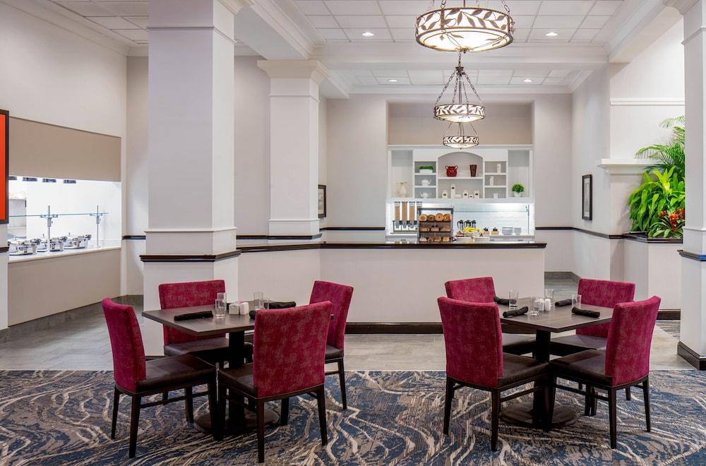 Hilton Garden Inn Jackson Downtown Exterior photo