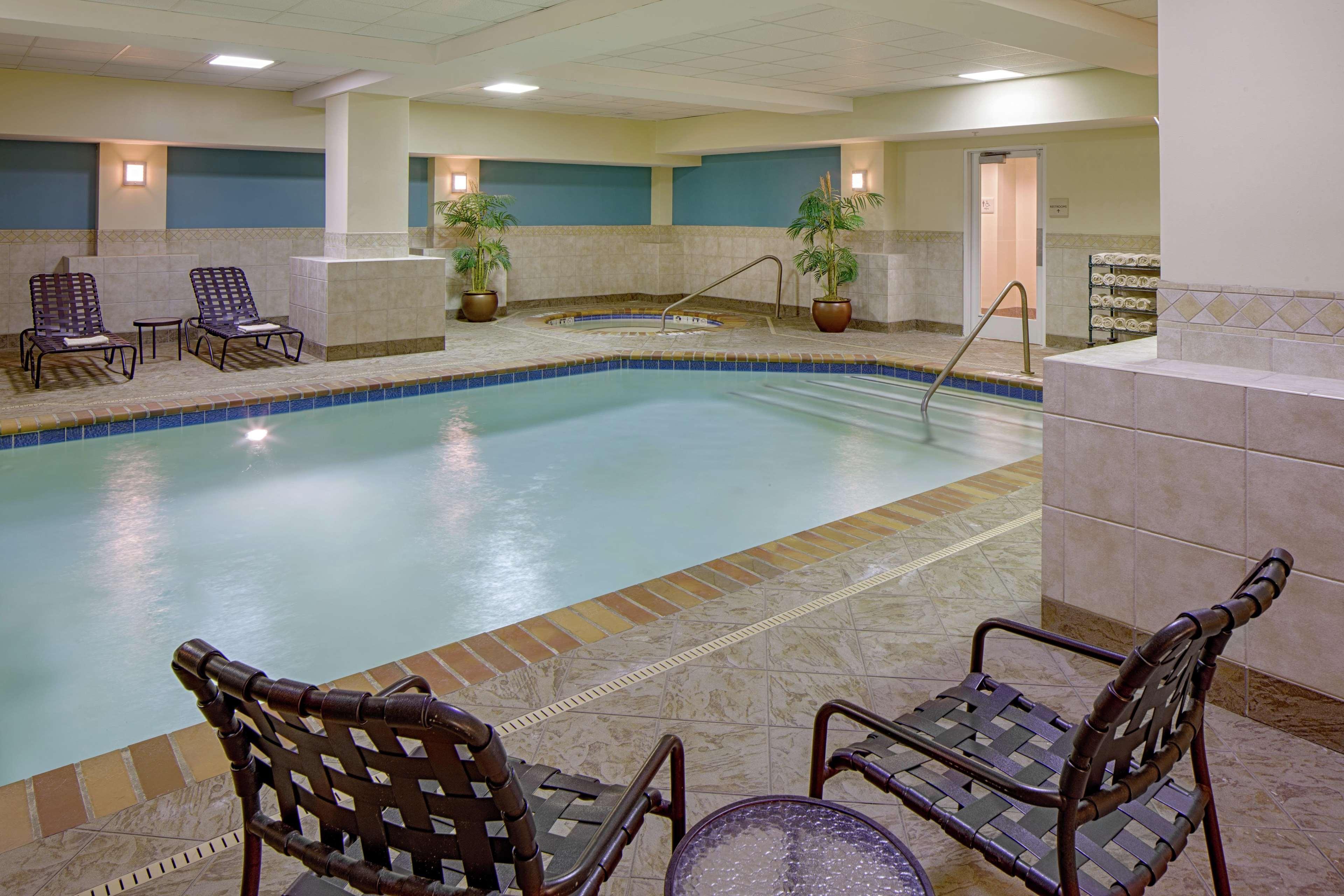 Hilton Garden Inn Jackson Downtown Exterior photo